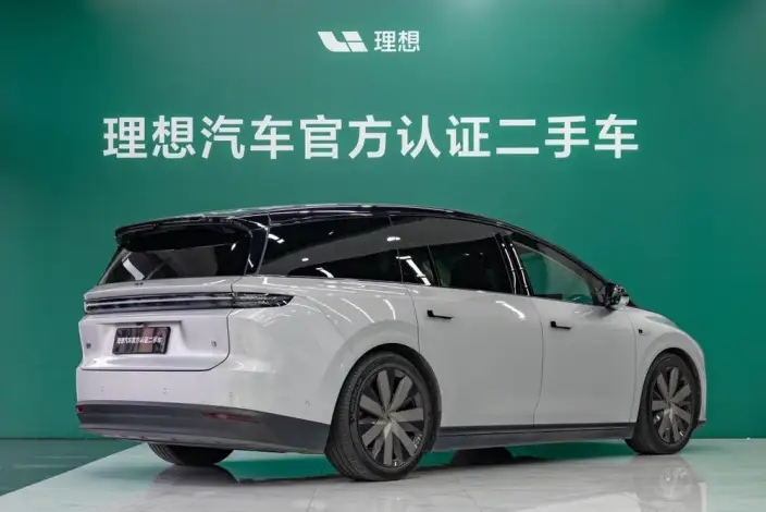 Li Auto i8 2025 Model Standard Edition – фото 4