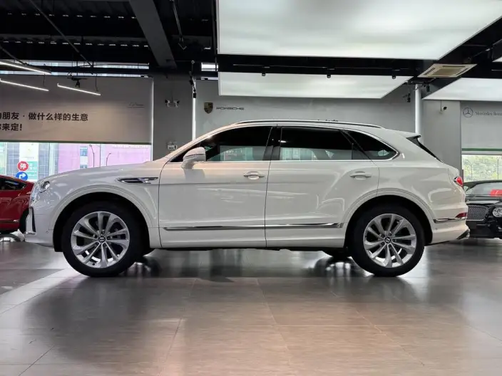 Bentayga 2021 Model 4.0T Automatic 4WD 5 seat Parallel Imported