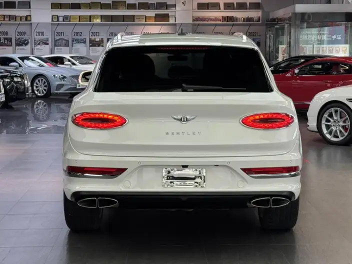 Bentayga 2021 Model 4.0T Automatic 4WD 5 seat Parallel Imported – фото 6