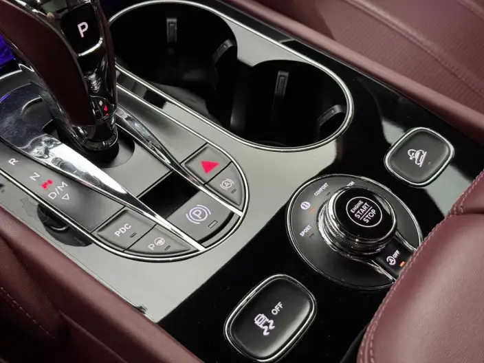 Bentayga 2021 Model 4.0T Automatic 4WD 5 seat Parallel Imported – фото 8