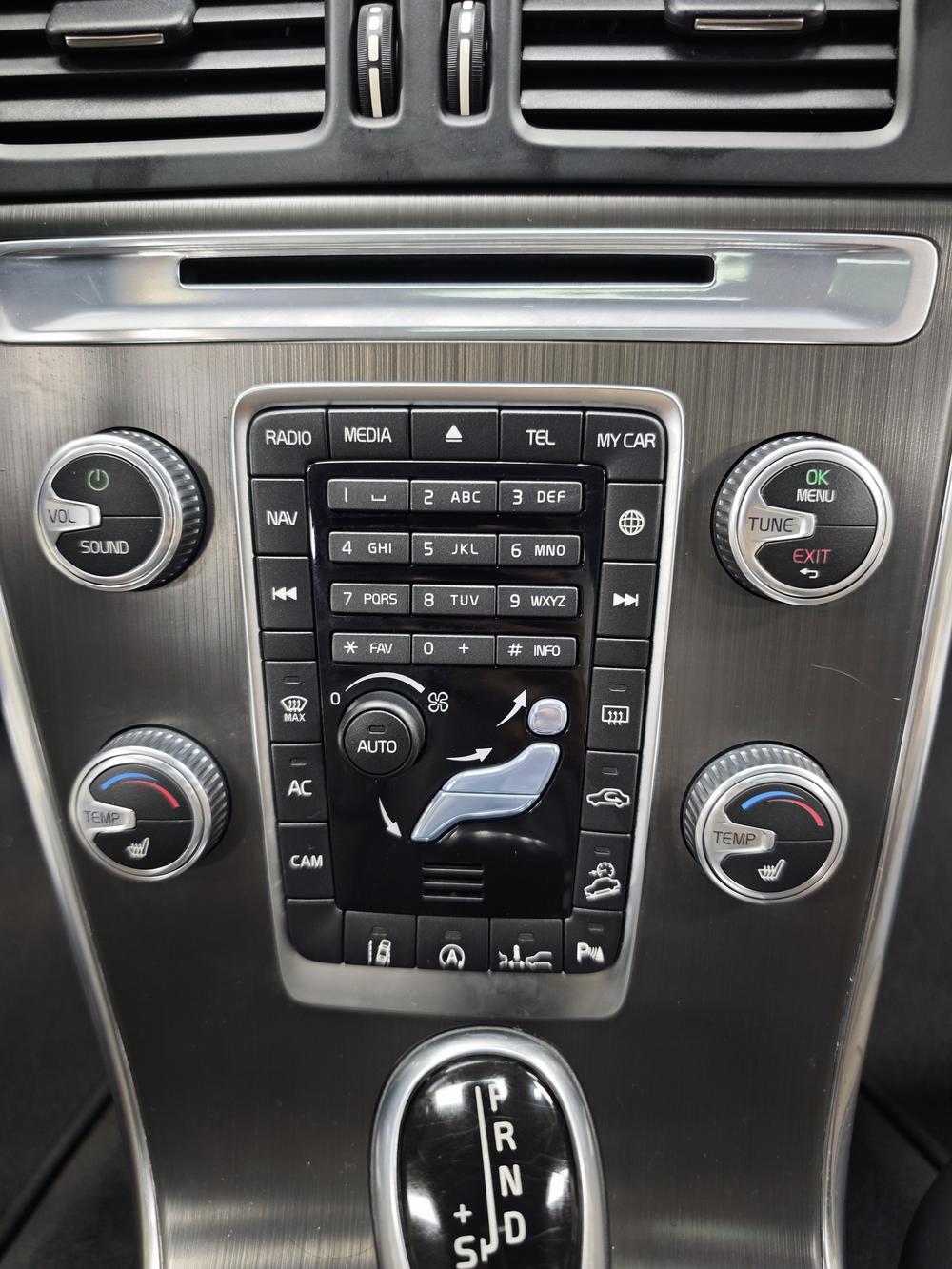 Volvo XC60 2015 модификация T5 AWD Smart JMC Edition – фото 7