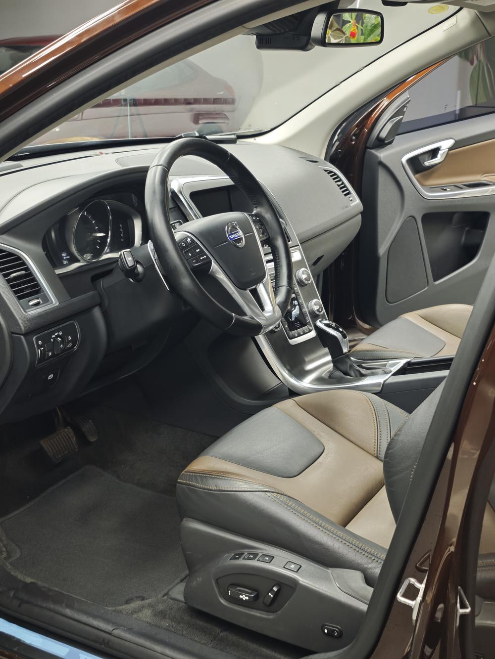 Volvo XC60 2015 модификация T5 AWD Smart JMC Edition – фото 8