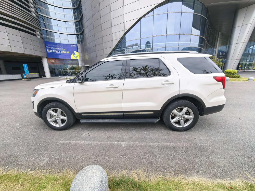 Ford Explorer Imported 2017 модификация 2.3T Fashion edition – фото 4