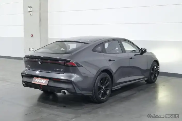 Changan UNI-V 2022 Model 1.5T Noble Model – фото 4