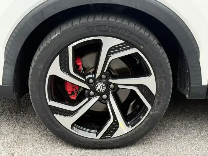 MG Navigator PHEV 2021 Model 1.5T Hybrid Trophy Ultimate Edition – фото 10