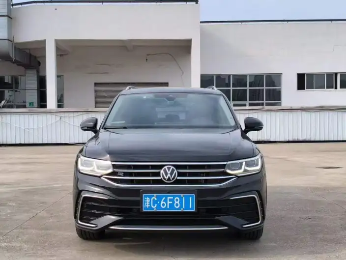 Volkswagen Tiguan L 2022 Model 330TSI Automatic 2WD R-Line Enjoy the version more – фото 2