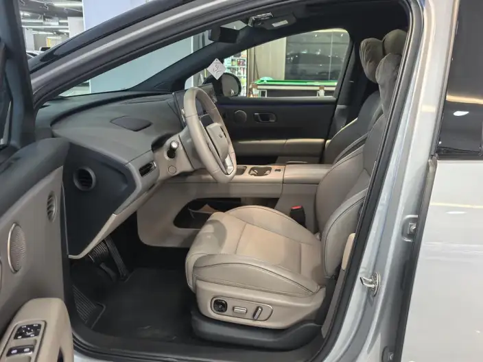 Li Auto i6 2025 Model 2WD Standard Edition – фото 8