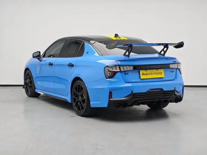 Lynk & Co 03 2022 Model 03+ 2.0TD Automatic Cyan Customized Edition Performance Package – фото 5