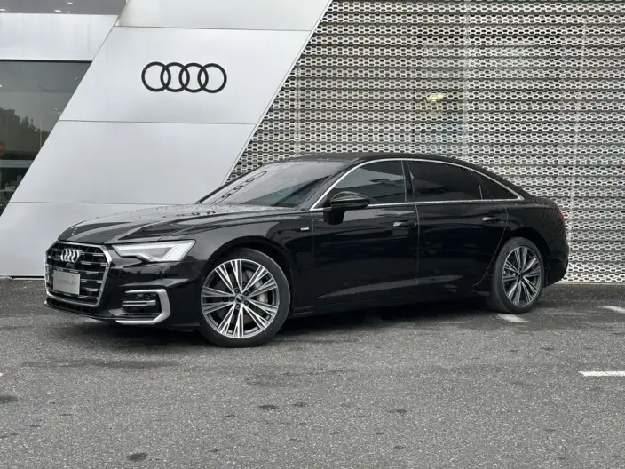 Audi A6L 2023 Model 55 TFSI quattro Exclusive Dynamic Model – фото 1