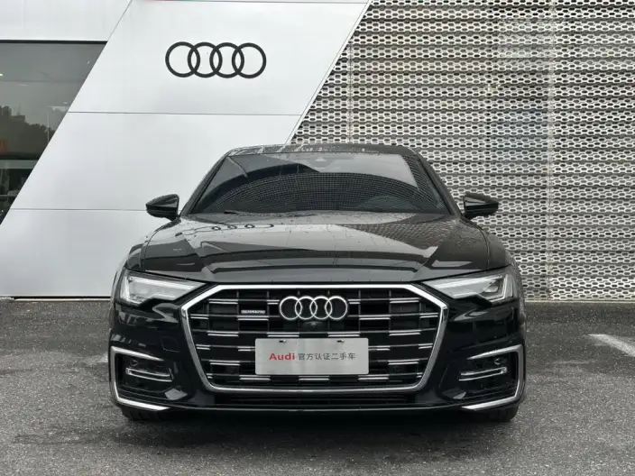 Audi A6L 2023 Model 55 TFSI quattro Exclusive Dynamic Model – фото 2