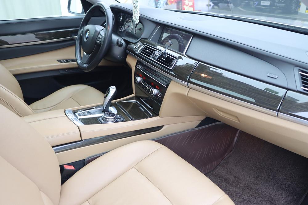BMW 7 Series 2013 730Li Advantage – фото 7