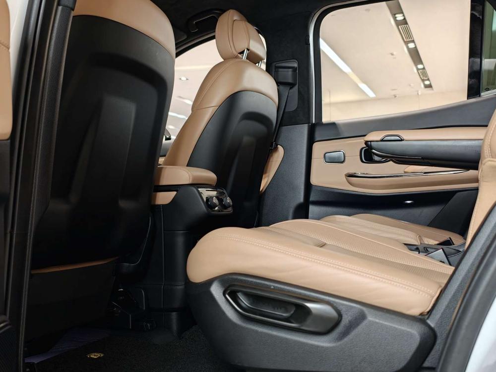 NIO ES8 2020 580km Signature 6-Seater – фото 6