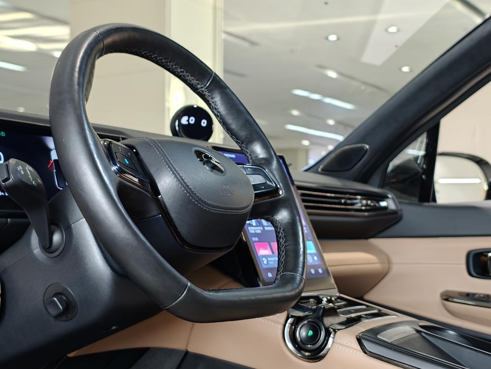 NIO ES8 2020 580km Signature 6-Seater – фото 9