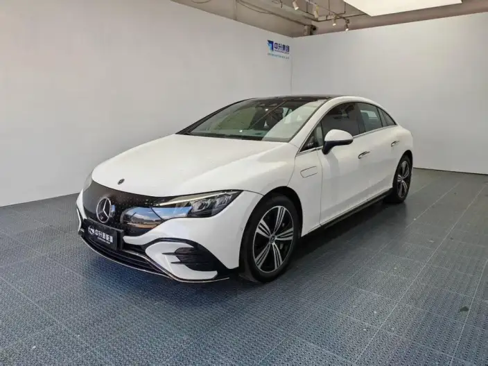 Mercedes-Benz EQE 2022 Model EQE 350 Deluxe Edition – фото 1