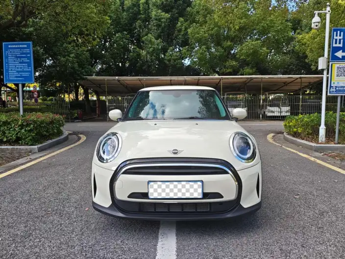 MINI 2023 Model 1.5T ONE