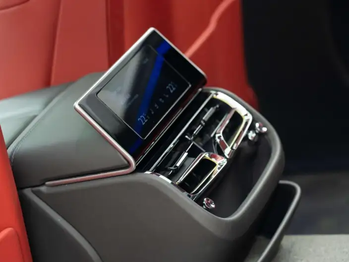Continental Flying Spur 2024 Model 4.0T V8 Standard Edition – фото 8