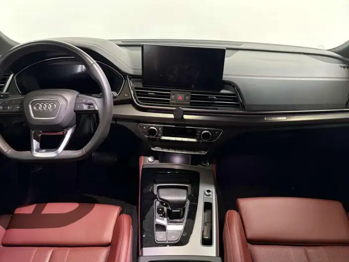 Audi Q5L 2026 Model quattro 45th Anniversary Collector Edition Edition 40TFSI Luxury Dynamic Model – фото 6