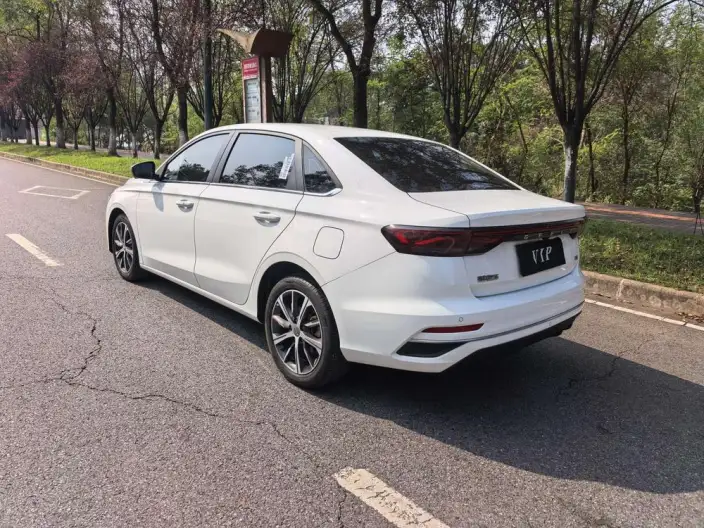 Geely Emgrand 2022 Model No. 4 Gen 1.5L CVT Flagship Model – фото 4