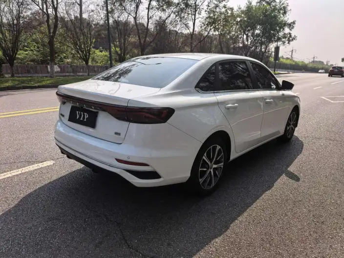 Geely Emgrand 2022 Model No. 4 Gen 1.5L CVT Flagship Model – фото 6