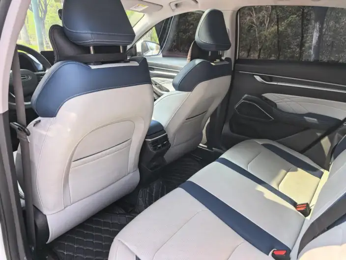 Geely Emgrand 2022 Model No. 4 Gen 1.5L CVT Flagship Model – фото 9