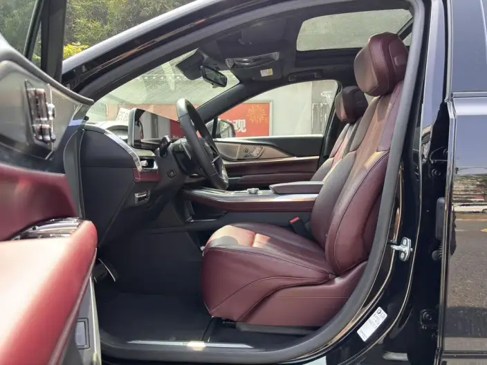 Cadillac XT5 2025 Model 28T 4WD Platinum Model – фото 10