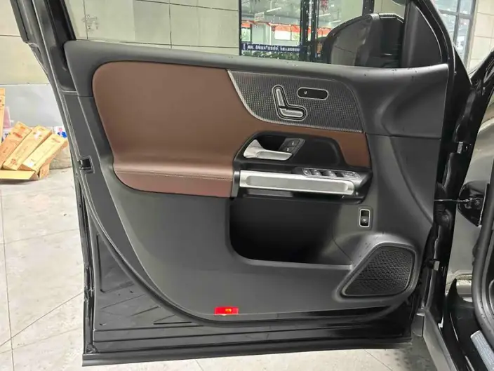 Mercedes-Benz GLB 2023 Model GLB 220 Fashion Model – фото 10