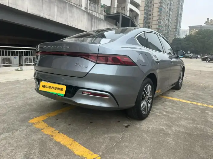 BYD Qin PLUS DM 2021 Model DM-i 55KM Noble Model – фото 7
