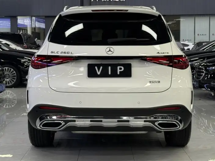 Mercedes-Benz GLC 2023 Model GLC 260 L 4MATIC Luxury Model 5 seat – фото 5