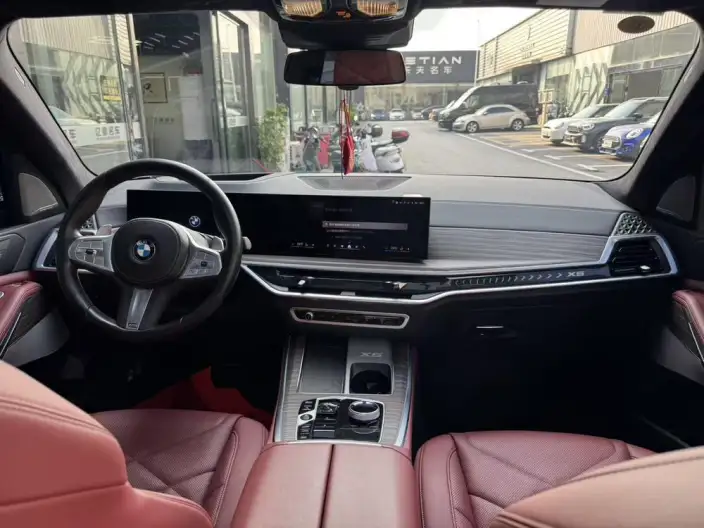 BMW X5 2023 Model xDrive40Li M Sports Night Set – фото 7