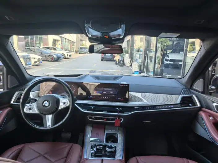 BMW X5 2023 Model xDrive40Li M Sports Set – фото 8