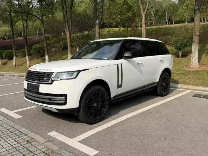 Range Rover 2024 Model 3.0 L6 400PS Shengshi Extended Edition 7 seat – фото 1