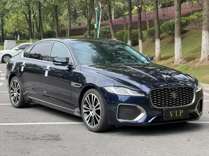 Jaguar XFL 2022 Model 2.0T P250 2WD Exclusive Deluxe Edition