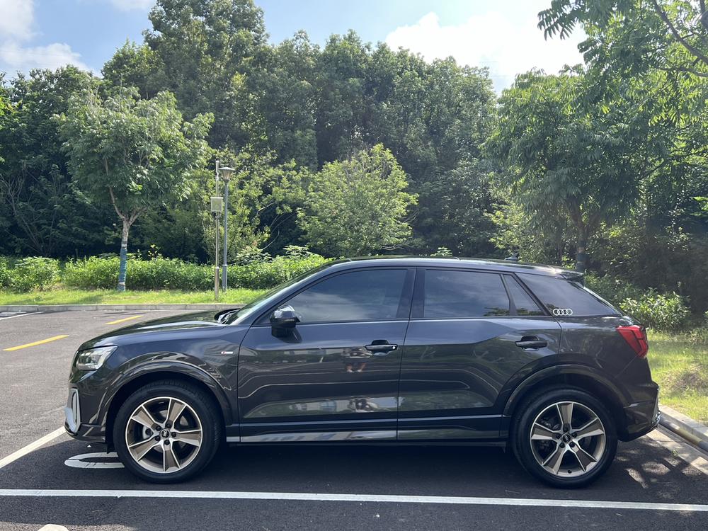 Audi Q2L 2022 35 TFSI Style Dynamic – фото 4