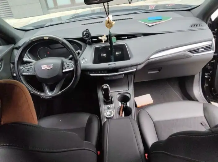 Cadillac XT4 2022 Model 28T 2WD Luxury Model – фото 6