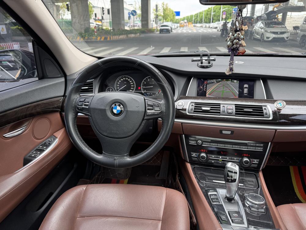 BMW 5 Series Gran Turismo 2015 модификация 528i Leading – фото 17