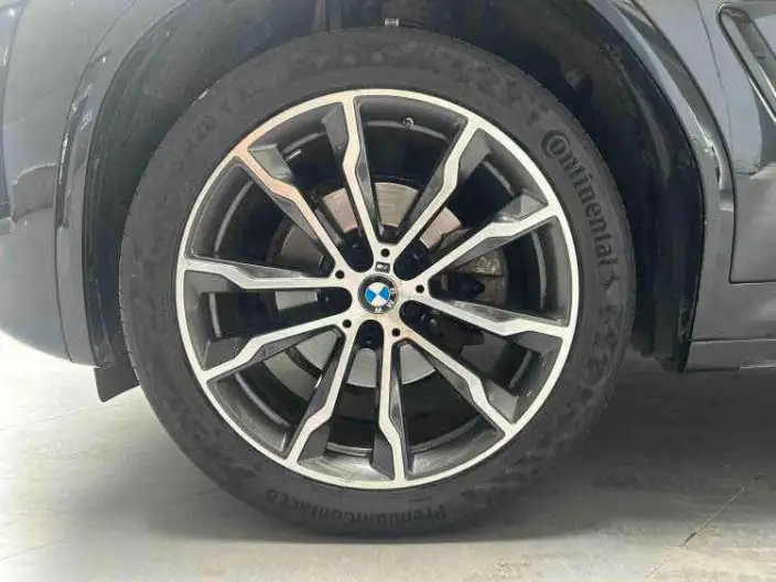 BMW X3 2022 Model xDrive30i Exclusive Model M Night Set – фото 4