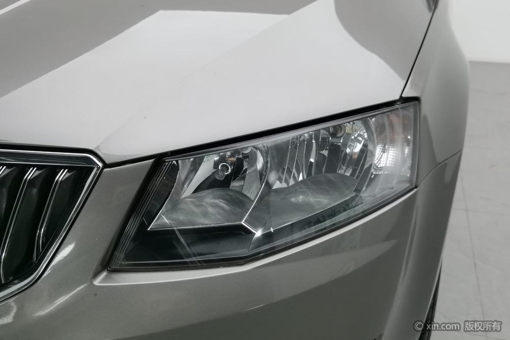 Skoda Octavia 2016 модификация 1.6L автоматическое Chuangxing Edition – фото 7