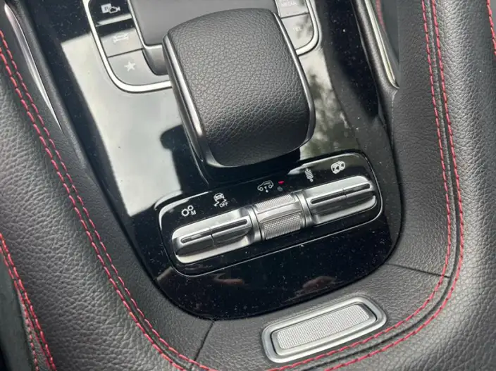 Mercedes-Benz GLE AMG 2023 Model AMG GLE 53 4MATIC+ – фото 7