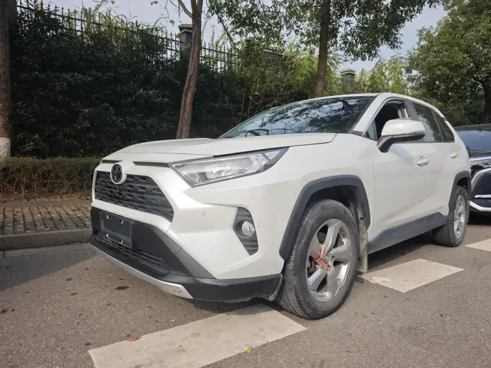 Toyota RAV4 2022 Model 2.0L CVT 2WD Fashion edition – фото 1
