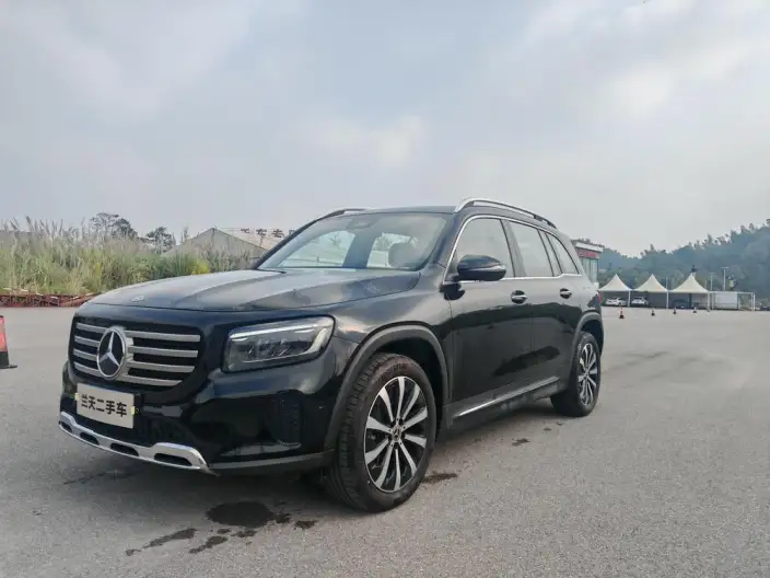 Mercedes-Benz GLB 2025 Model GLB 220 Fashion Model – фото 1