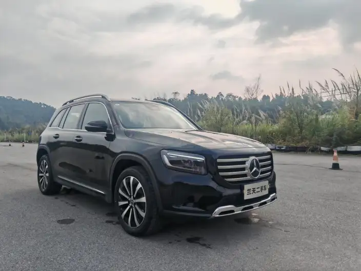 Mercedes-Benz GLB 2025 Model GLB 220 Fashion Model – фото 3