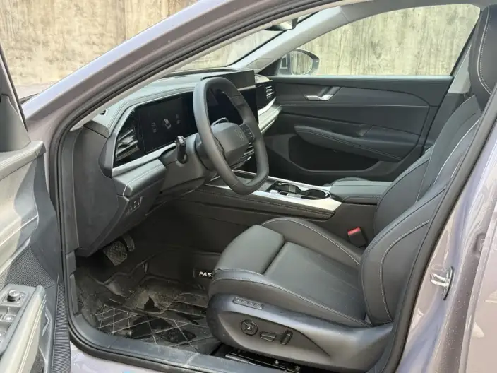 Volkswagen Passat PHEV 2026 Model ePro Ultimate Edition – фото 8