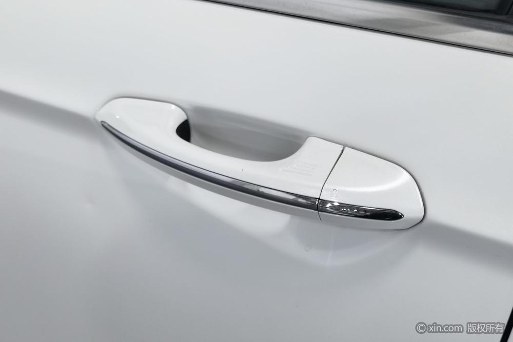 Ford Mondeo 2013 2.0L GTDi200 Luxury – фото 9