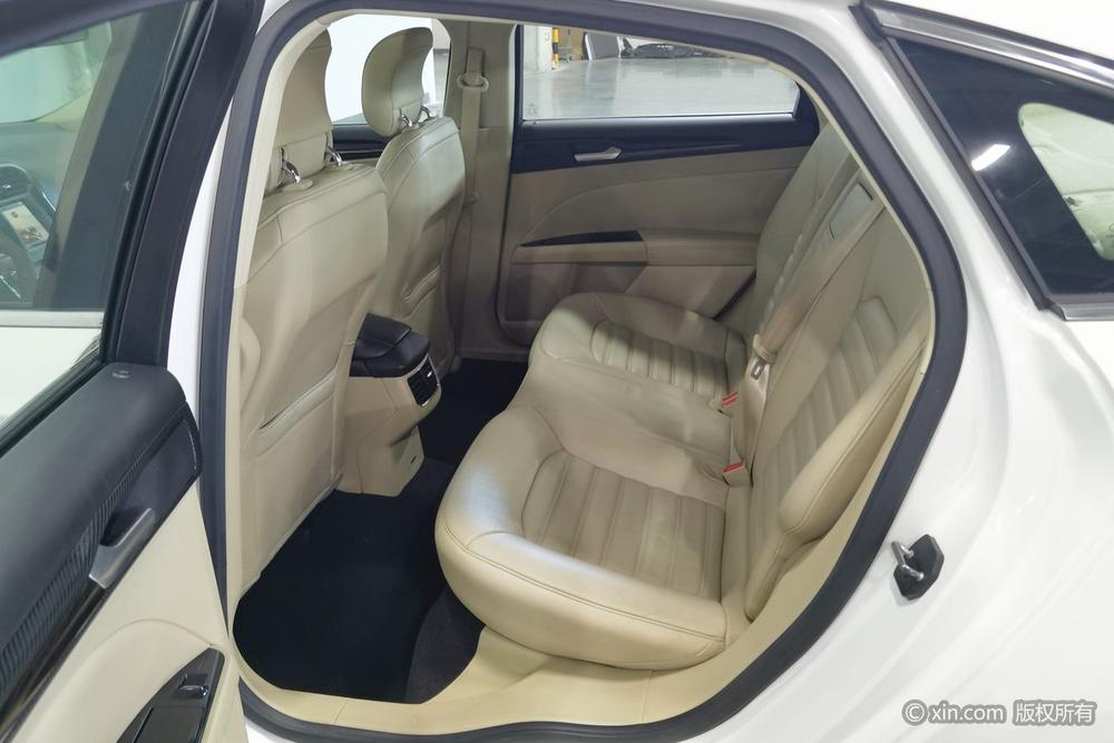 Ford Mondeo 2013 2.0L GTDi200 Luxury – фото 20