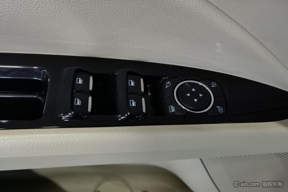 Ford Mondeo 2013 2.0L GTDi200 Luxury – фото 23