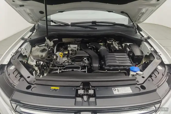 Volkswagen Tiguan L 2023 Model 300TSI 2WD Smart Edition – фото 5