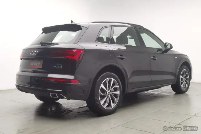 Audi Q5L 2023 Model 40T Luxury Dynamic Model – фото 4