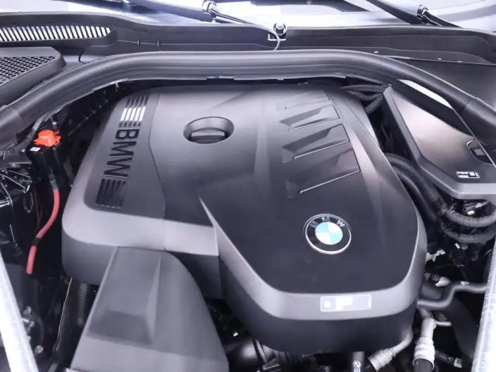 BMW 5 Series 2025 Model 525Li M Sports Set – фото 6