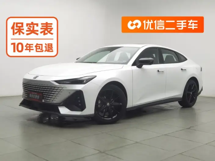 Changan UNI-V 2023 Model 1.5T Exclusive Model – фото 1