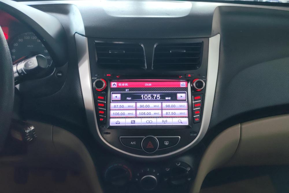 Hyundai Verna 2014 модификация 1.4L Manual Intelligent GLS – фото 12